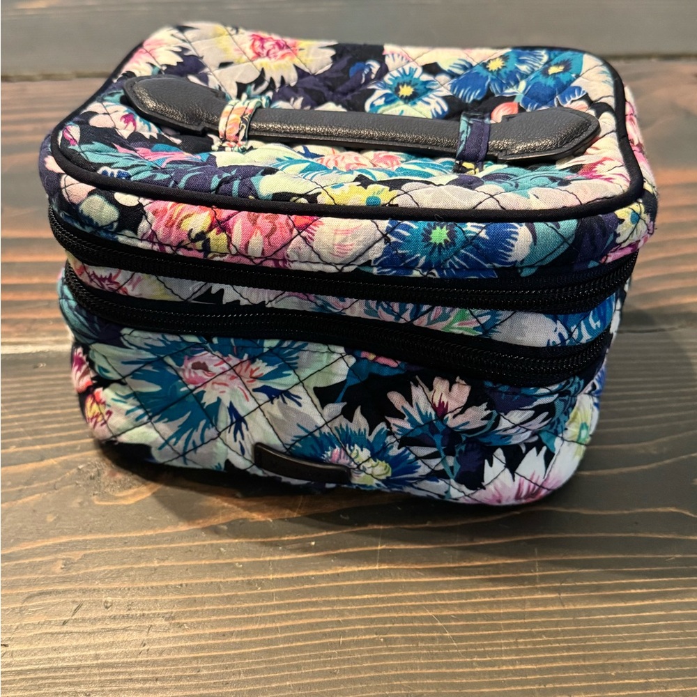 Vera Bradley Pretty Posies Jewelry Organizer